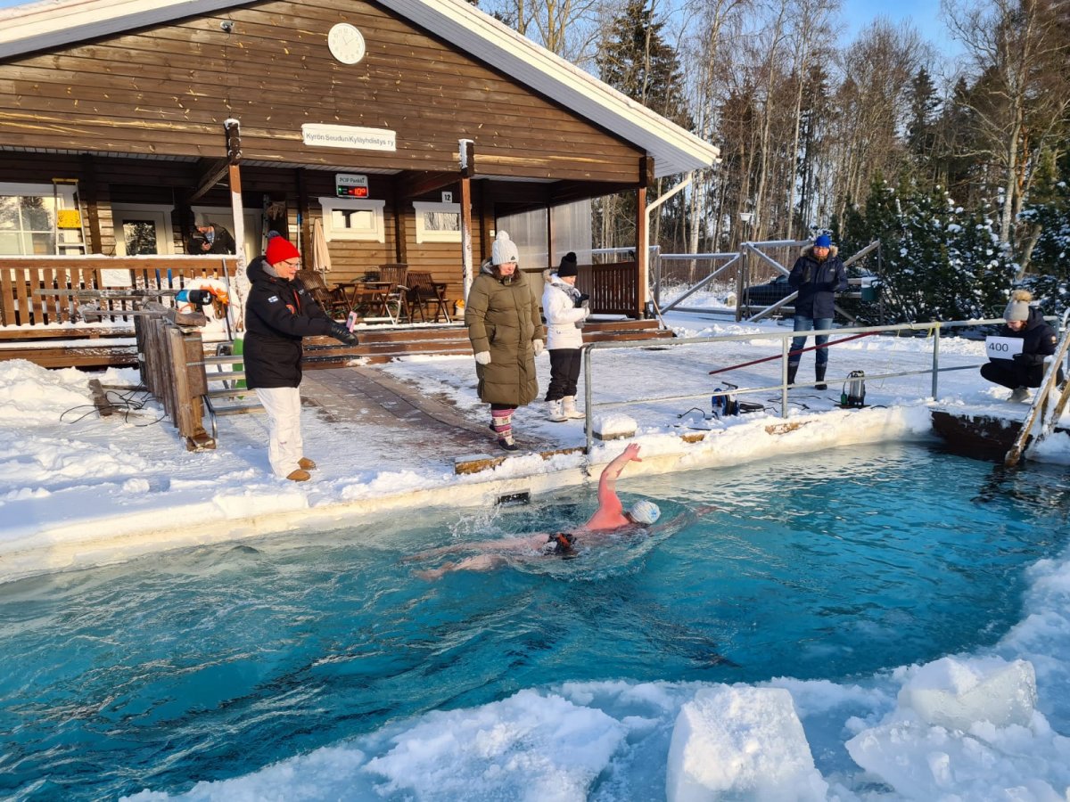Ice Mile Swim - Antti Mäkinen